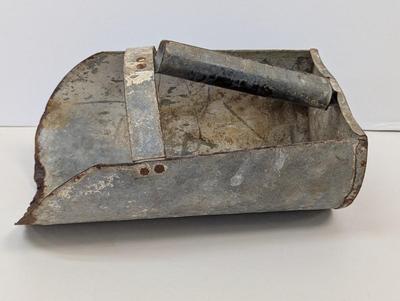 Antique Wayne Feeds Galvanized Grain Scoop