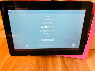 FACTORY RESET 10" ASUS TABLET WITH CASE AND CHARGER
