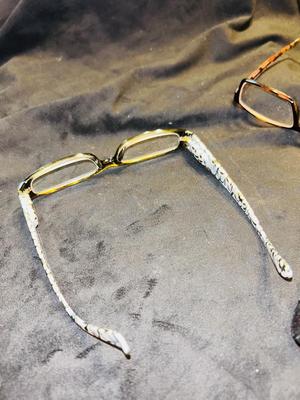 +1.75 READING GLASSES