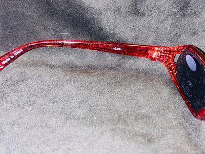 +2.50 READING SUNGLASSES AND VERA WANG SUNGLASSES