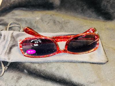 +2.50 READING SUNGLASSES AND VERA WANG SUNGLASSES