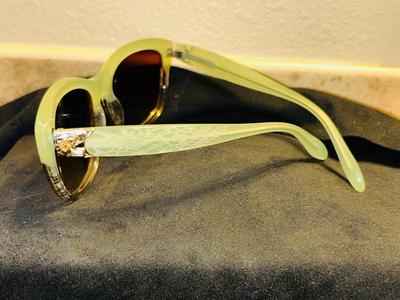 +2.50 & +1.75 READERS AND VERA WANG SUNGLASS PRESCRIPTION FRAMES