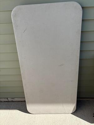 4’ Folding table