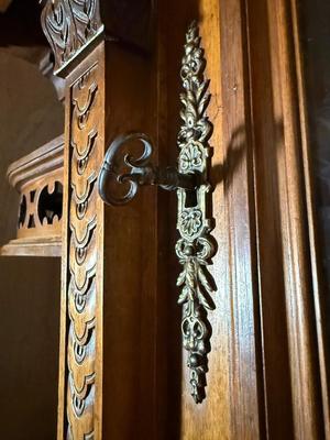 Sale Photo Thumbnail #15: French Carved Server, Server Etageres. The wood is Walnut. It’s from France, Hunters Style. Measurements are on the pictures.
But it now for $3,000.