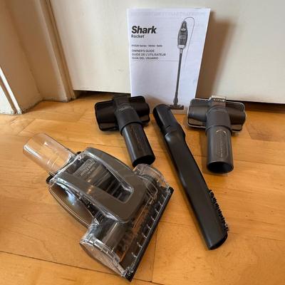 Shark Rocket Deluxe Pro (P-HS)