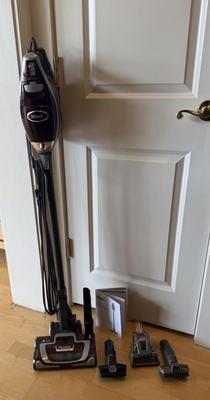 Shark Rocket Deluxe Pro (P-HS)