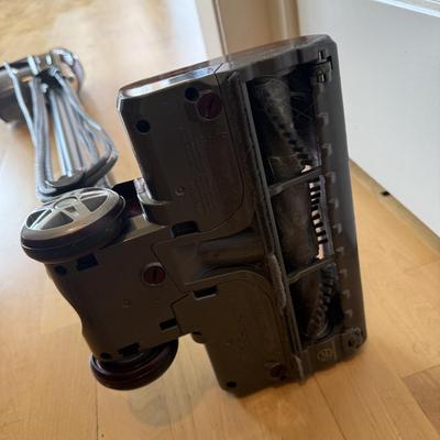 Shark Rocket Deluxe Pro (P-HS)