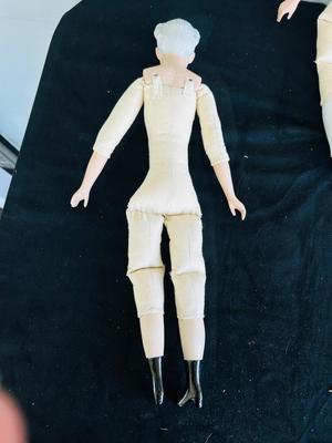 GEORGE AND MARTHA, WASHINGTON DOLLS