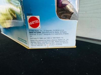 1996 HAPPY HOLIDAYS BARBIE DOLL