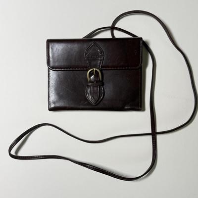 LOT 67L: Brown Purses: Stone Mountain, Samantha Scott & More
