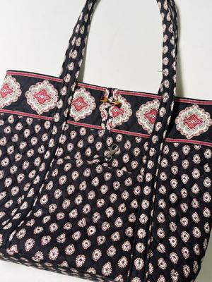 LOT 69L: Matching Vera Bradley Bags