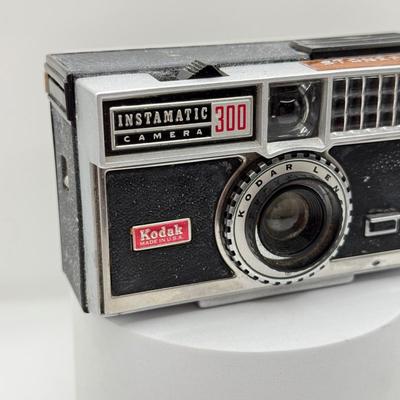 LOT 75D: Vintage Kodak Instamatic Film Cameras: 300, X-15F & Pocket 30 w/ Strobe A Electronic Flash