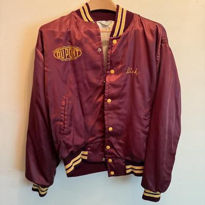 LOT 121L: DuPont Windbreaker & Hats