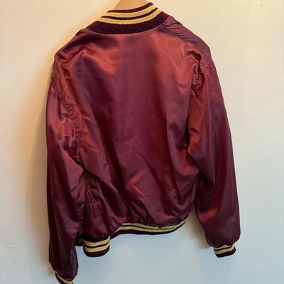 LOT 121L: DuPont Windbreaker & Hats