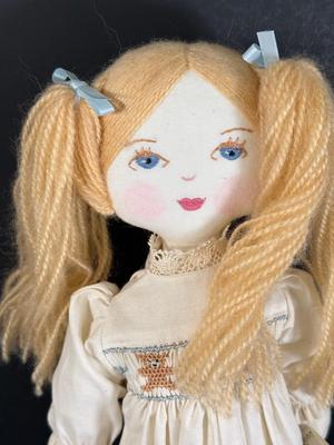 LOT 123D: Suzanne Berg Fabric Dolls