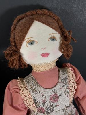 LOT 123D: Suzanne Berg Fabric Dolls