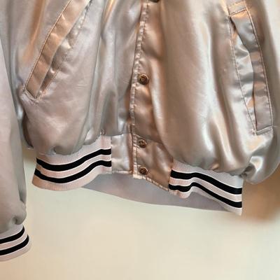LOT 124L: 1994 Birdie Golf Windbreaker. & Golf Hats