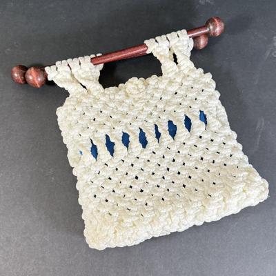 LOT 126L: Macrame Purses & More