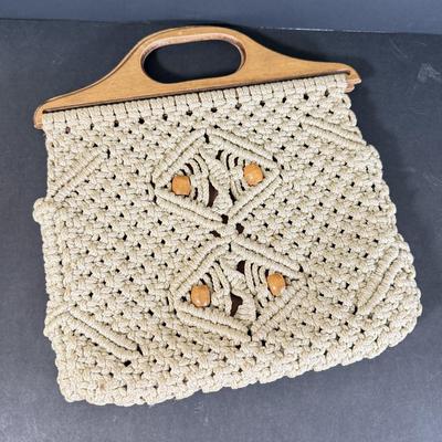 LOT 126L: Macrame Purses & More