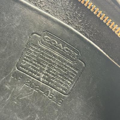 LOT 130K: Vintage Black Leather Coach Purse