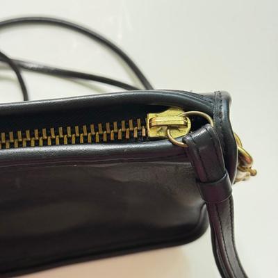 LOT 130K: Vintage Black Leather Coach Purse