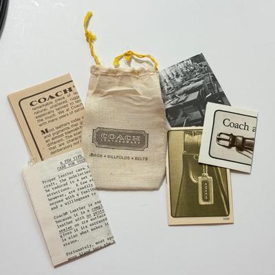 LOT 131K: Vintage Coach Leather Hand Bag