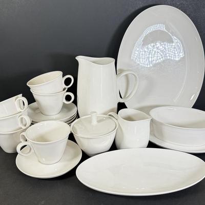LOT 132K: Franciscan White Stone Wear Dishes