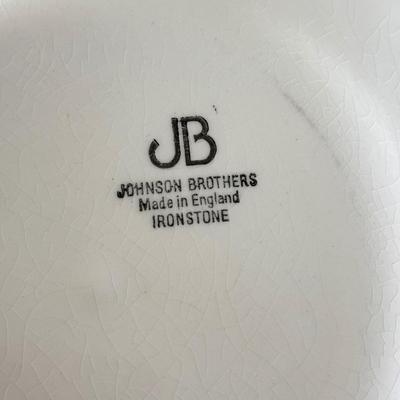 LOT 133K: Johnson Brothers Ironstone Dish Set