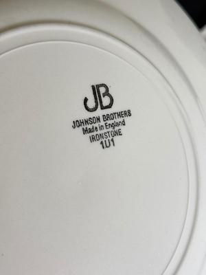 LOT 133K: Johnson Brothers Ironstone Dish Set