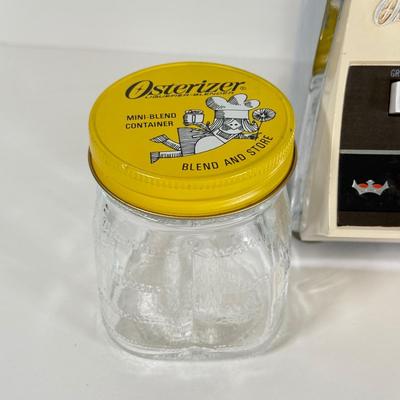 LOT 138K: Vintage Osterizer Pulse-Matic Blender w/ Mini Jars