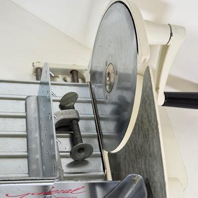 LOT 139K: Vintage General Slicing Machine Model 300