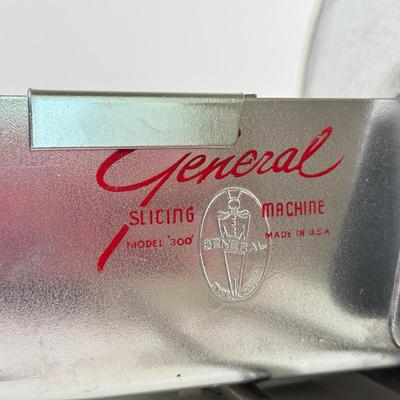 LOT 139K: Vintage General Slicing Machine Model 300