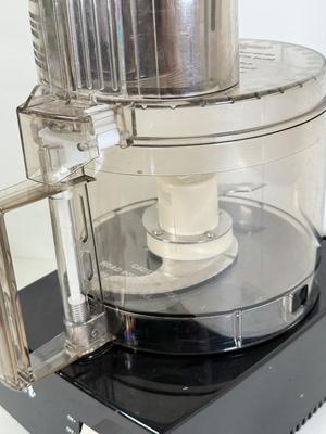 LOT 140K: Cuisinart Classic Food Processor w/ Accessories