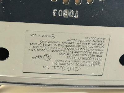 LOT 140K: Cuisinart Classic Food Processor w/ Accessories