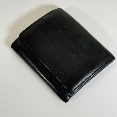 LOT 183L: Collection of Wallets: Leather, Guess, Fossil
