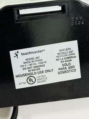 LOT 185K: George Foreman Grill GR10B & Toastmaster Waffle Maker 287