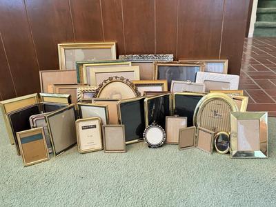 LOT 186D: Huge Collection of Vintage & Metal Photo Frames