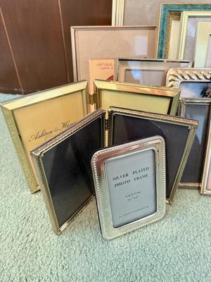 LOT 186D: Huge Collection of Vintage & Metal Photo Frames