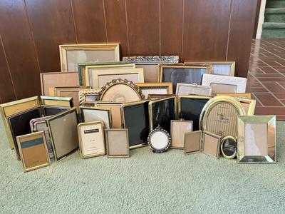 LOT 186D: Huge Collection of Vintage & Metal Photo Frames