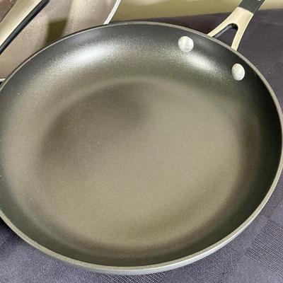 LOT 187K: Kitchen Pans: Calphalon & More