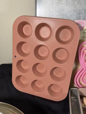 LOT 190K: Baking Collection: Durand Nesting Glass Mixing Bowls, Cookie Sheets & More