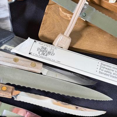 LOT 191K: Farberware Knife Block, General Electric Carving Knife w/ Collection of Knives & Cutting Boards
