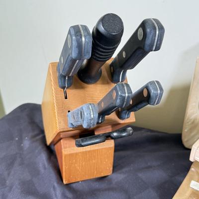 LOT 191K: Farberware Knife Block, General Electric Carving Knife w/ Collection of Knives & Cutting Boards