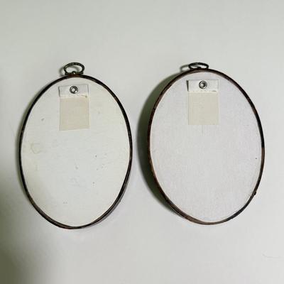 LOT 192K: Cute Cottage Core Wood Decor