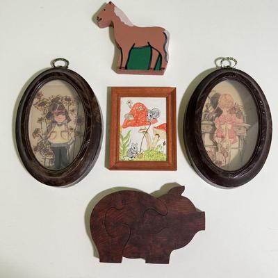 LOT 192K: Cute Cottage Core Wood Decor