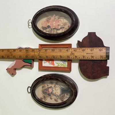 LOT 192K: Cute Cottage Core Wood Decor