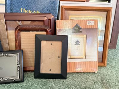 LOT 193D: Huge Photo Frame Collection