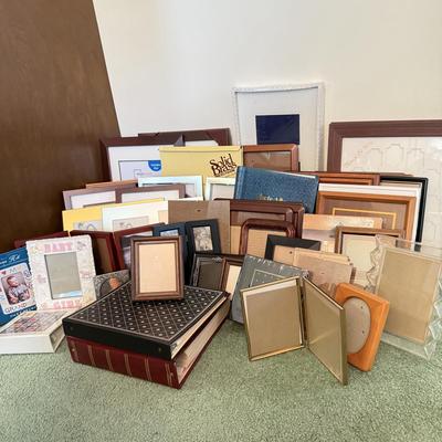 LOT 193D: Huge Photo Frame Collection