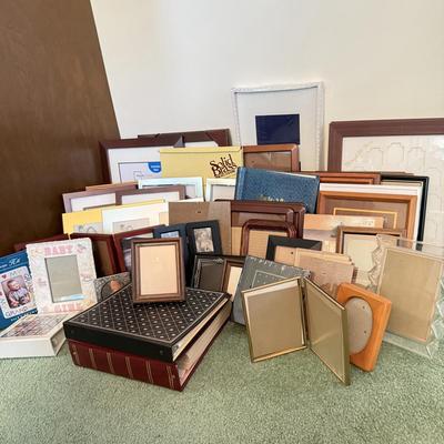 LOT 193D: Huge Photo Frame Collection