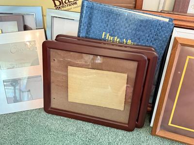 LOT 193D: Huge Photo Frame Collection